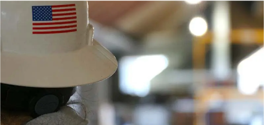 a hat with a flag on it